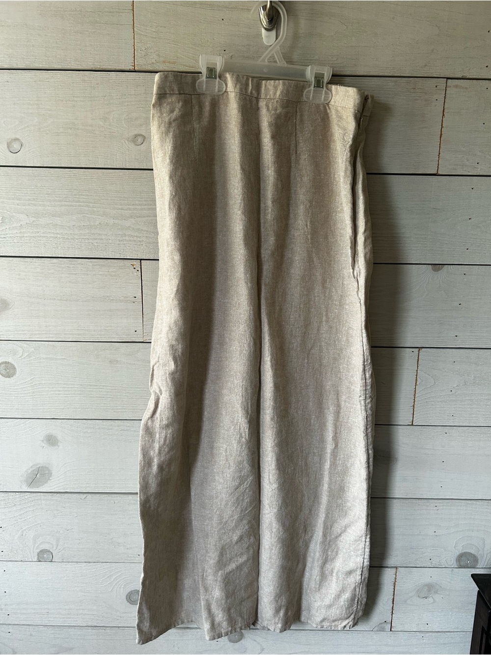Old Navy Women’s khaki skirt.small